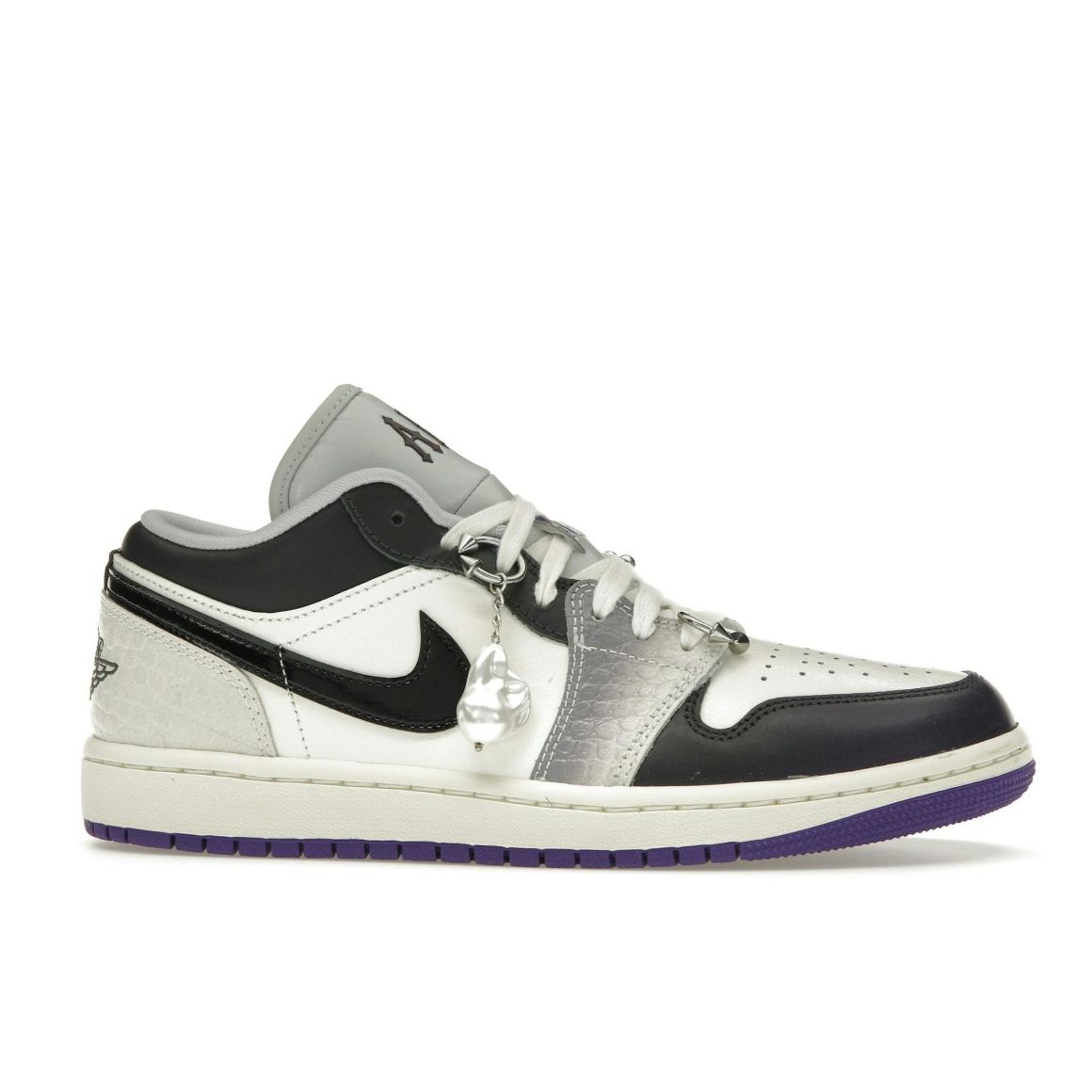 Jordan 1 Low SE Punk Rock Women’s Sneakers HF5759-101