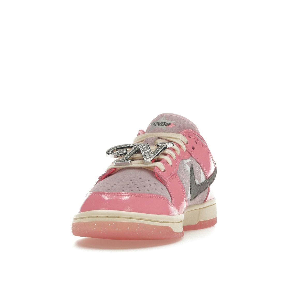 Dunk Low LX Barbie Women’s FN8927-621 Sneakers