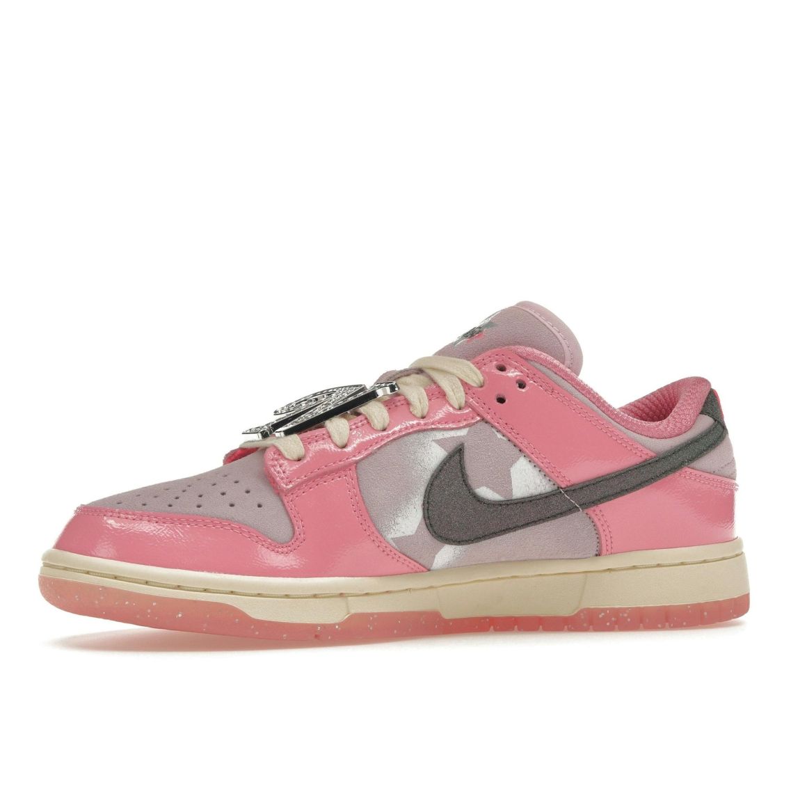 Dunk Low LX Barbie Women’s FN8927-621 Sneakers