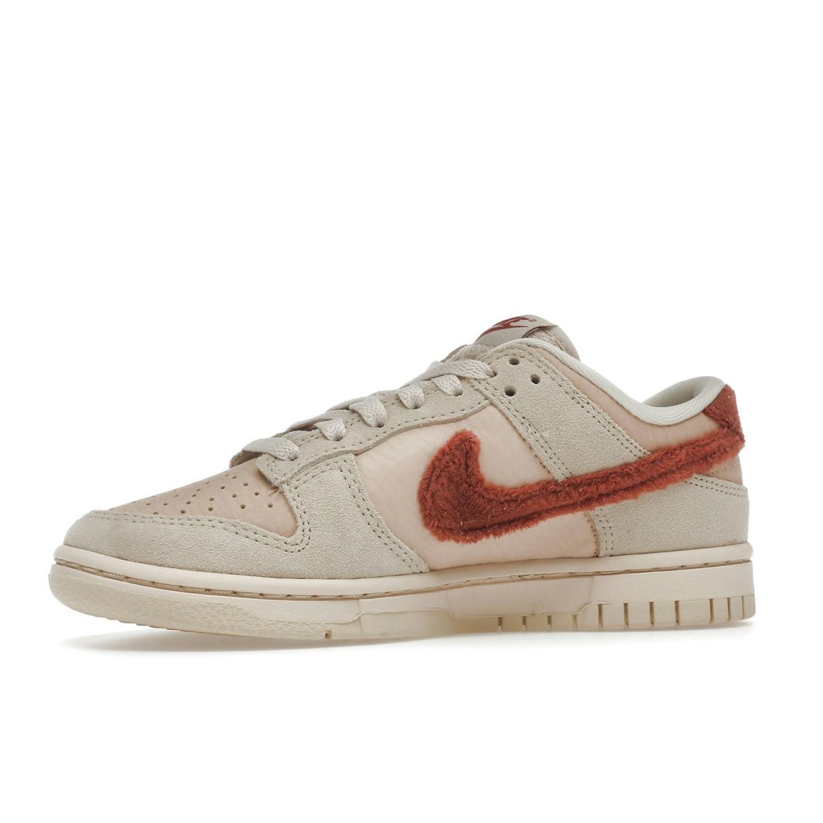 Dunk Low Terry Swoosh Women’s DZ4706-200 Sneakers