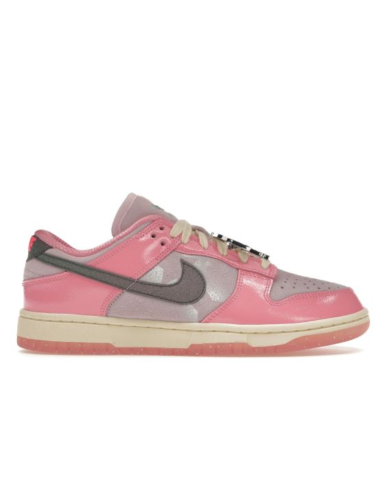 Dunk Low LX Barbie Women’s FN8927-621 Sneakers