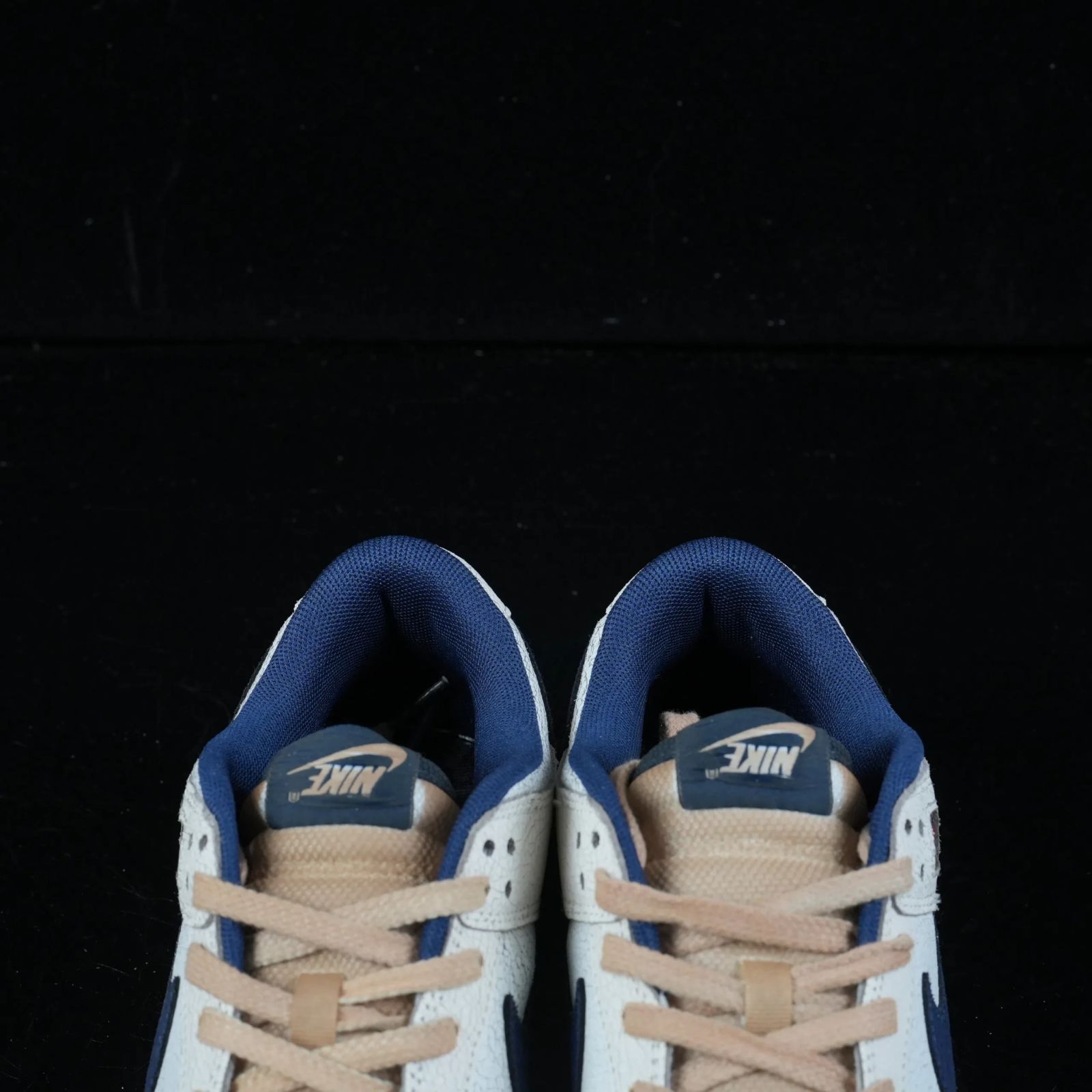 Stranger Things x Dunk Low 'Phantom' IH6766-001