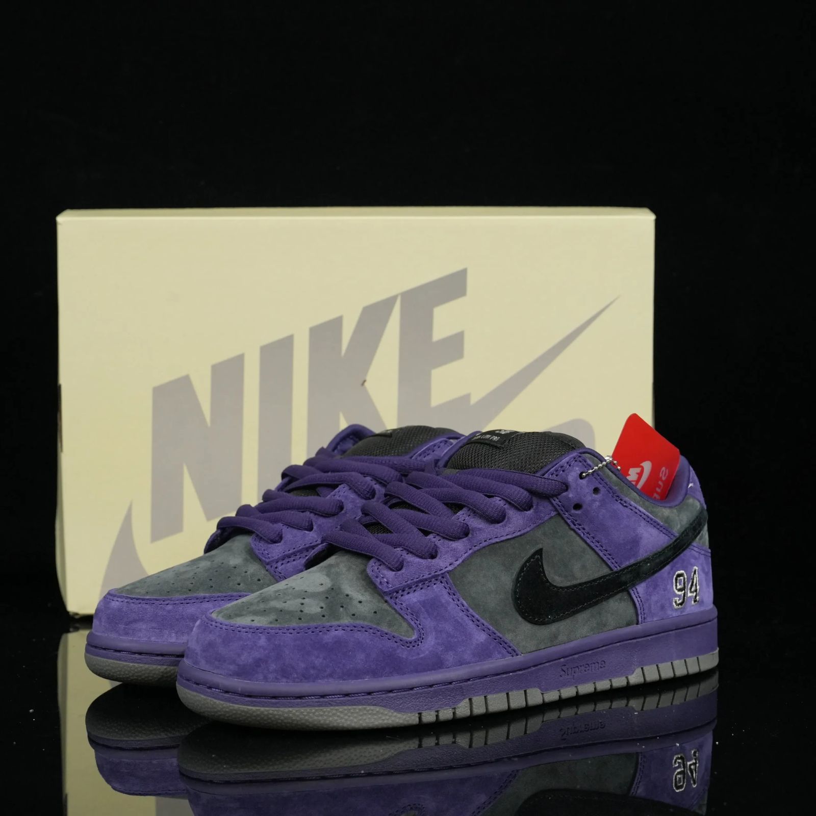 Supreme x Dunk Low SB 'Ink' HQ8487-500