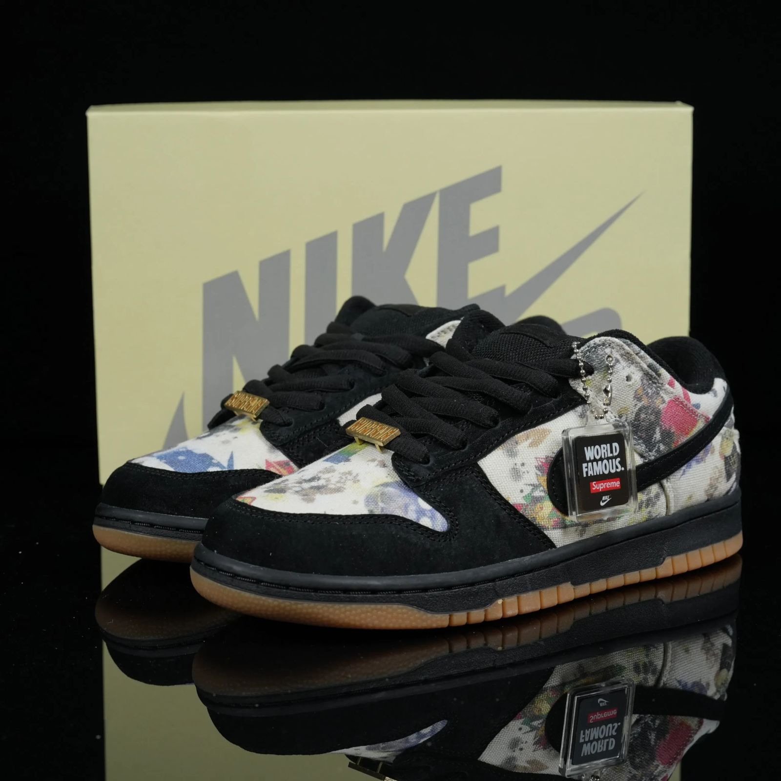 Supreme x Dunk Low SB 'Rammellzee' FD8778-001