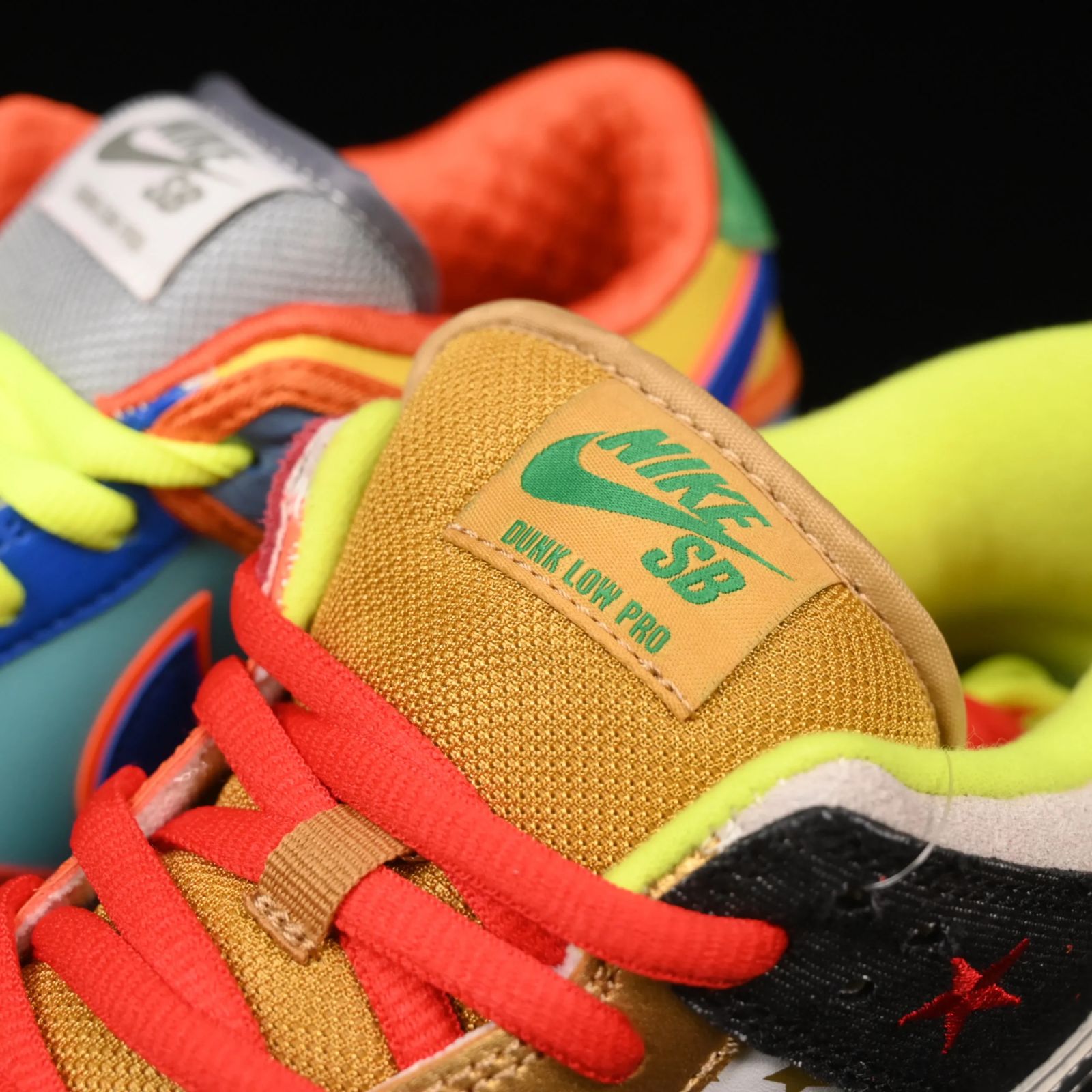 Dunk Low SB 'What The Dunk'