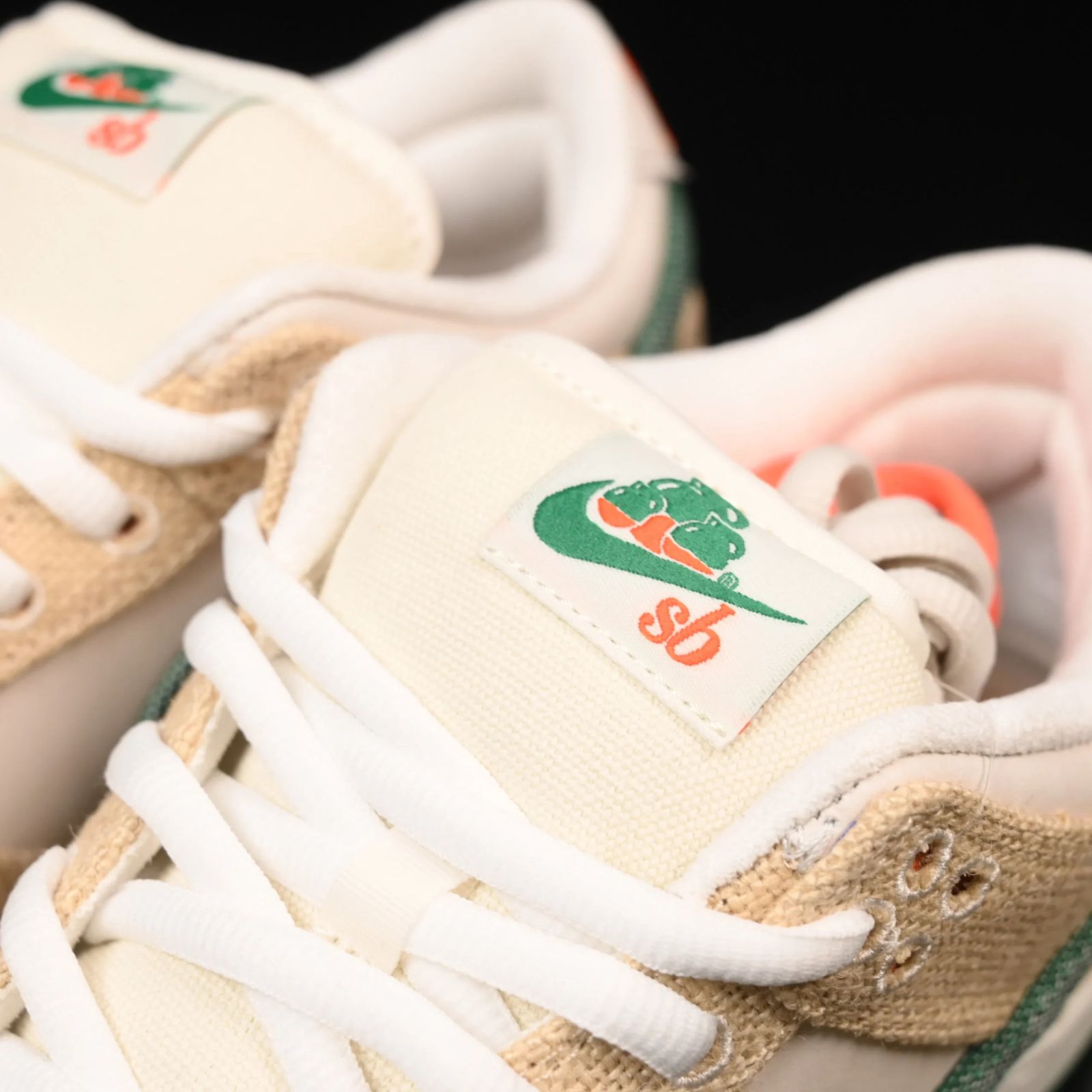 Jarritos x Dunk Low SB FD0860-001