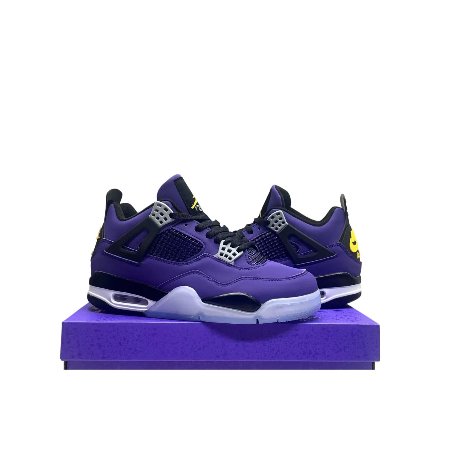 Air Jordan 4 Retro "Imperial Purple" - Premium Heritage Mid-Top Model - Purple / Gold
