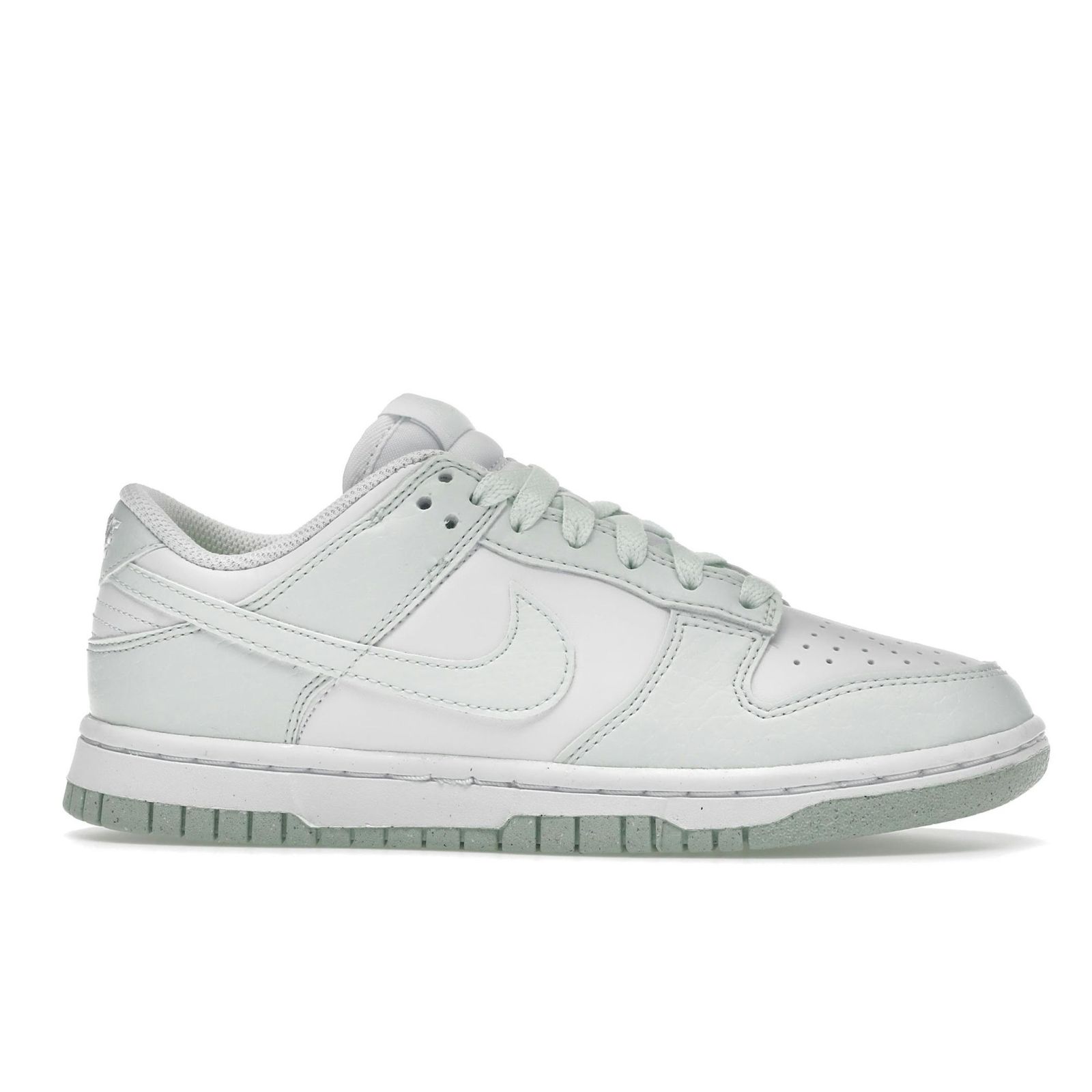 Dunk Low Next Nature White Mint Women’s DN1431-102
