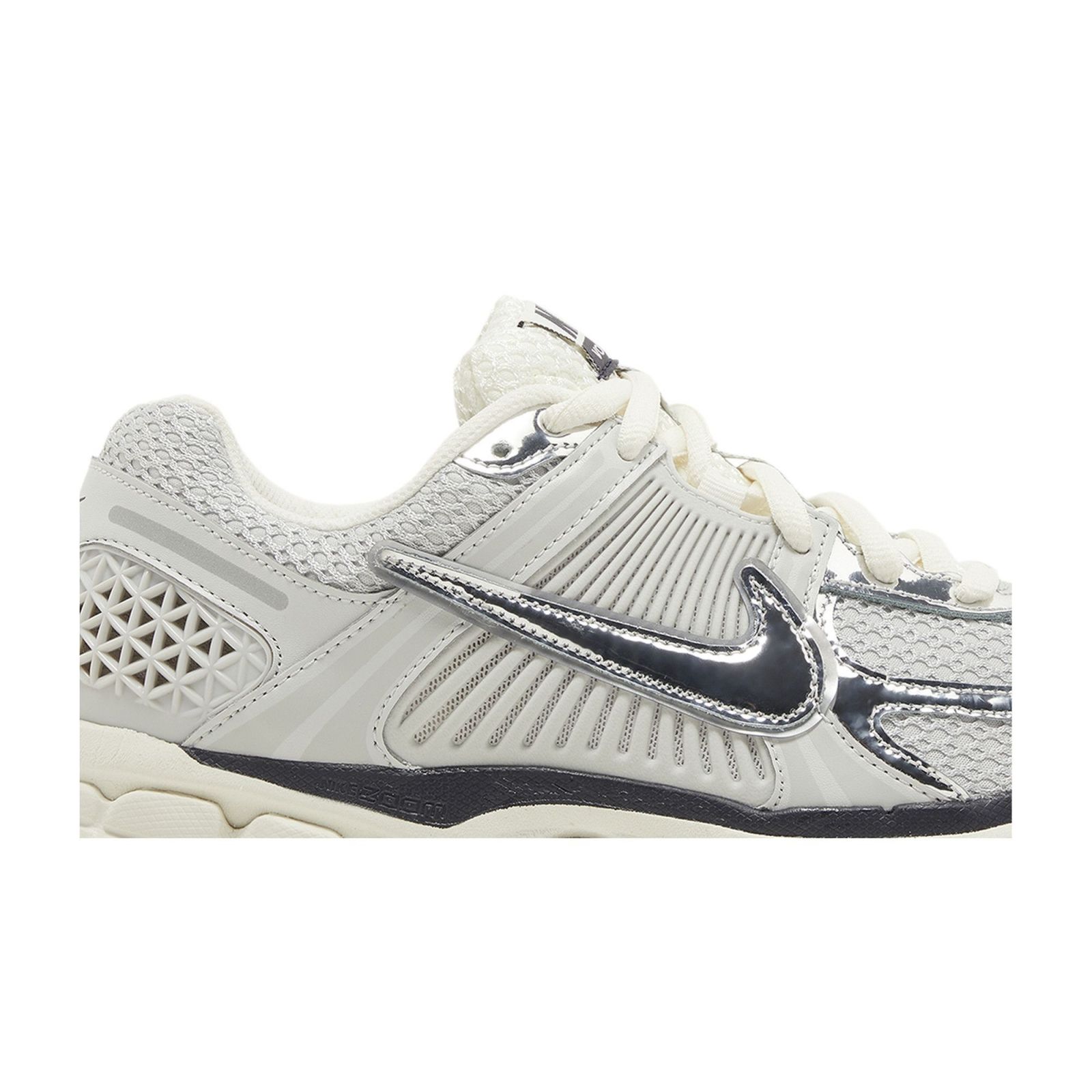Zoom Vomero 5 Chrome Sneakers – HJ3758-001