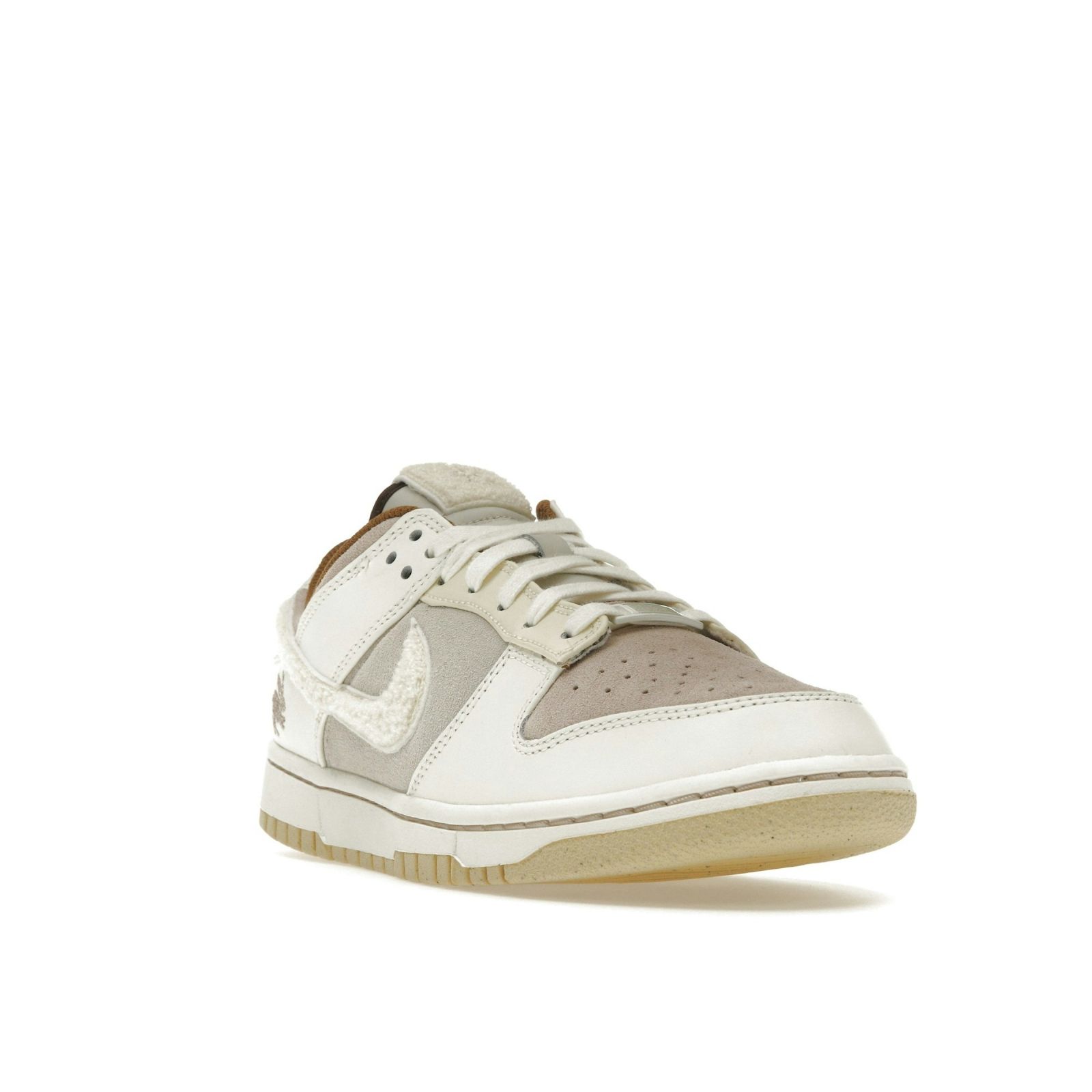 Dunk Low Retro PRM Year of the Rabbit Fossil Stone (2023) – FD4203-211