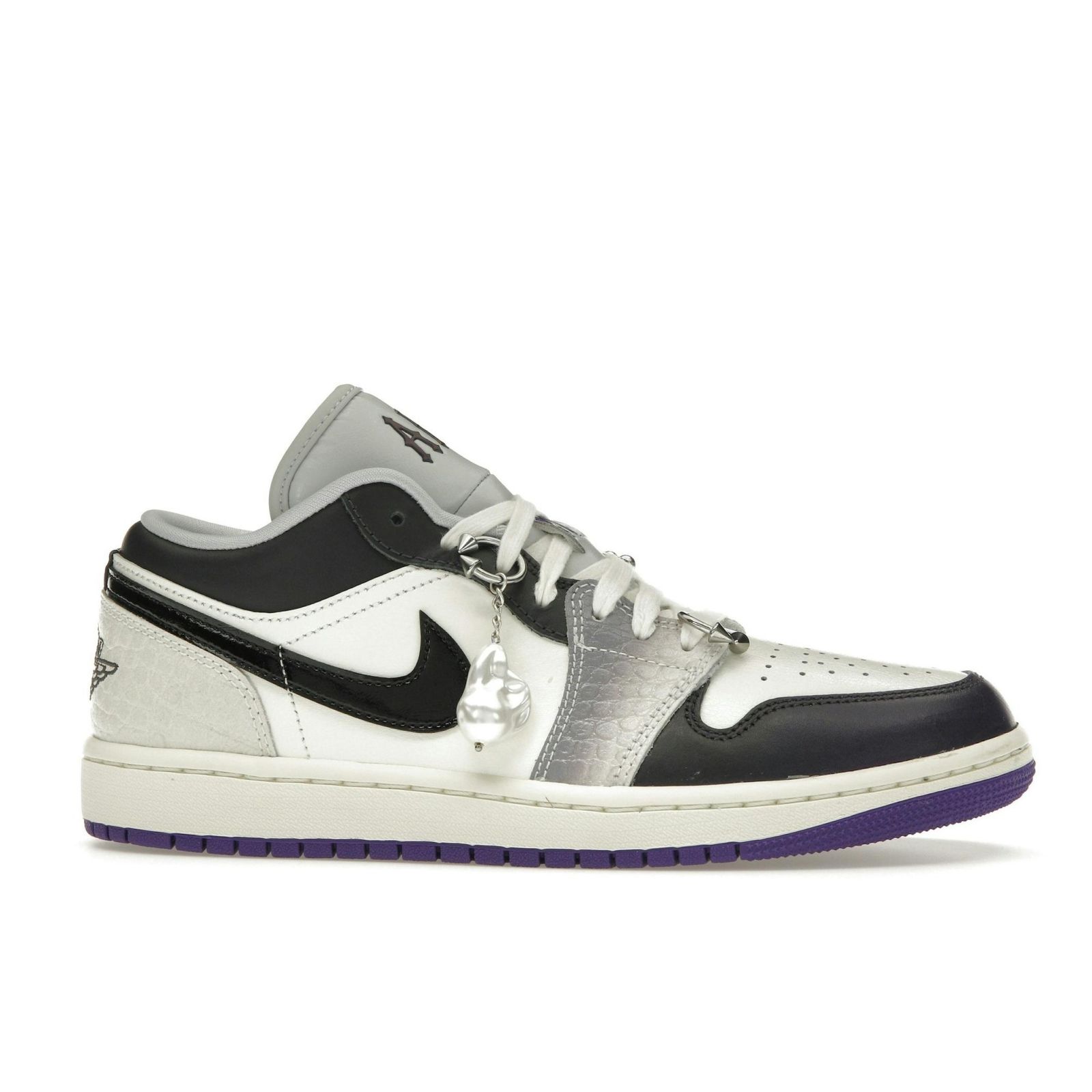 Jordan 1 Low SE Punk Rock Women’s Sneakers HF5759-101