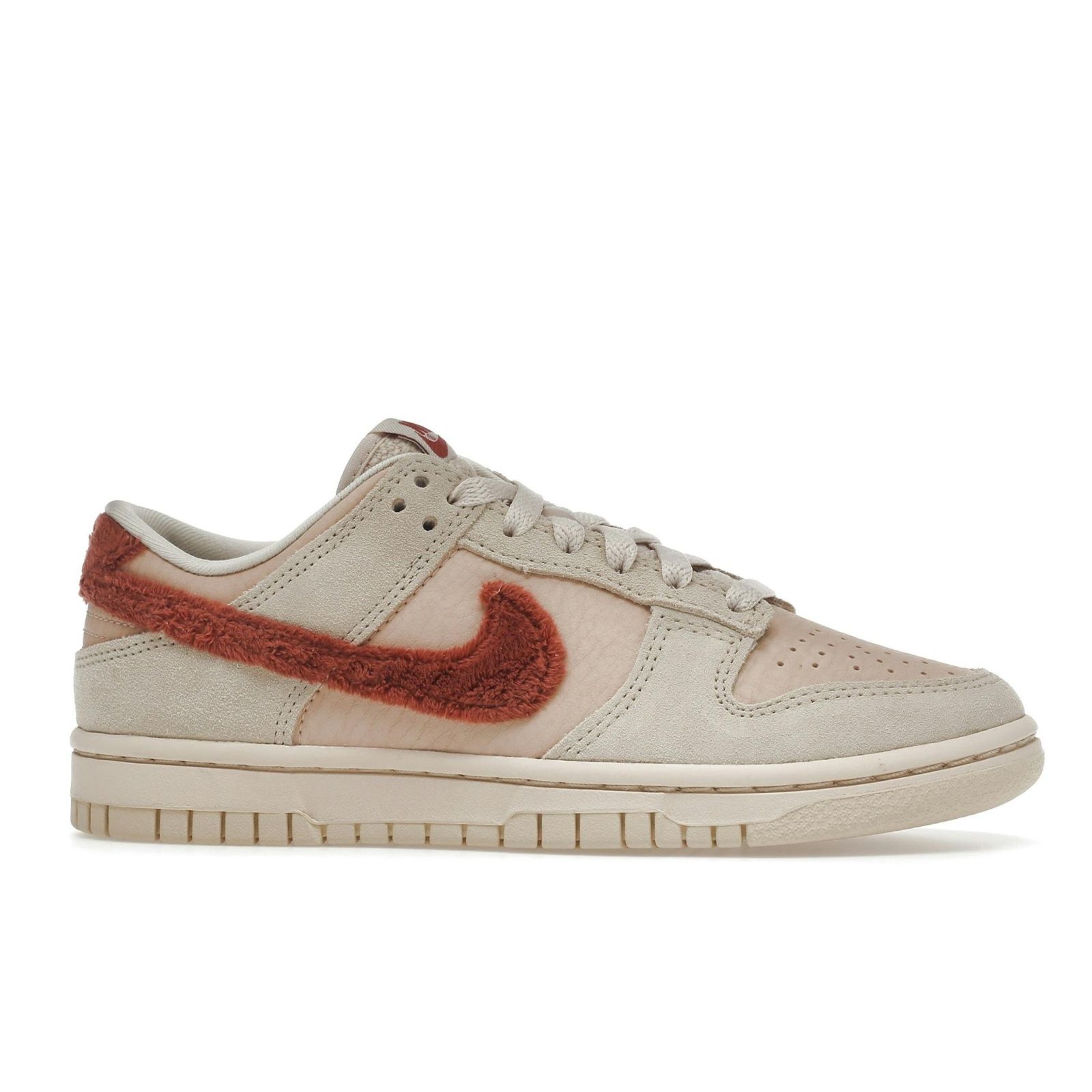 Dunk Low Terry Swoosh Women’s DZ4706-200 Sneakers