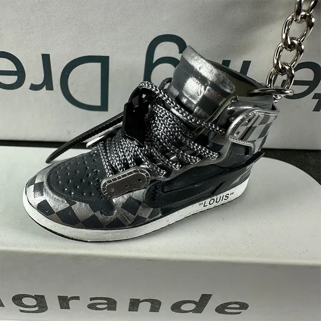 Sneaker keychain example design 02