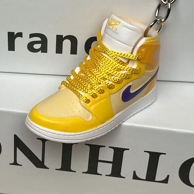 Sneaker keychain example design 06