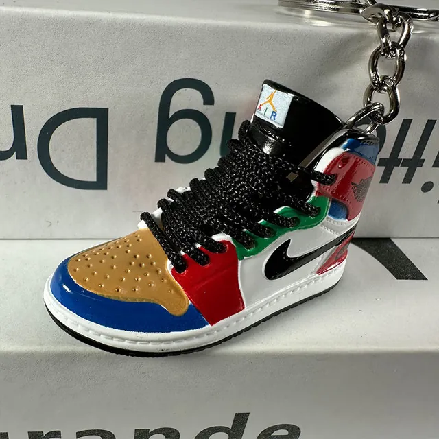 Sneaker keychain example design 08