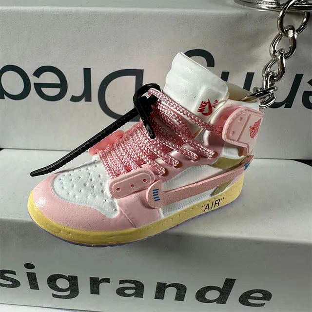 Sneaker keychain example design 13