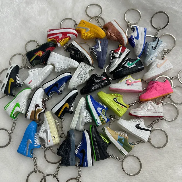 Sneaker keychain example design 18