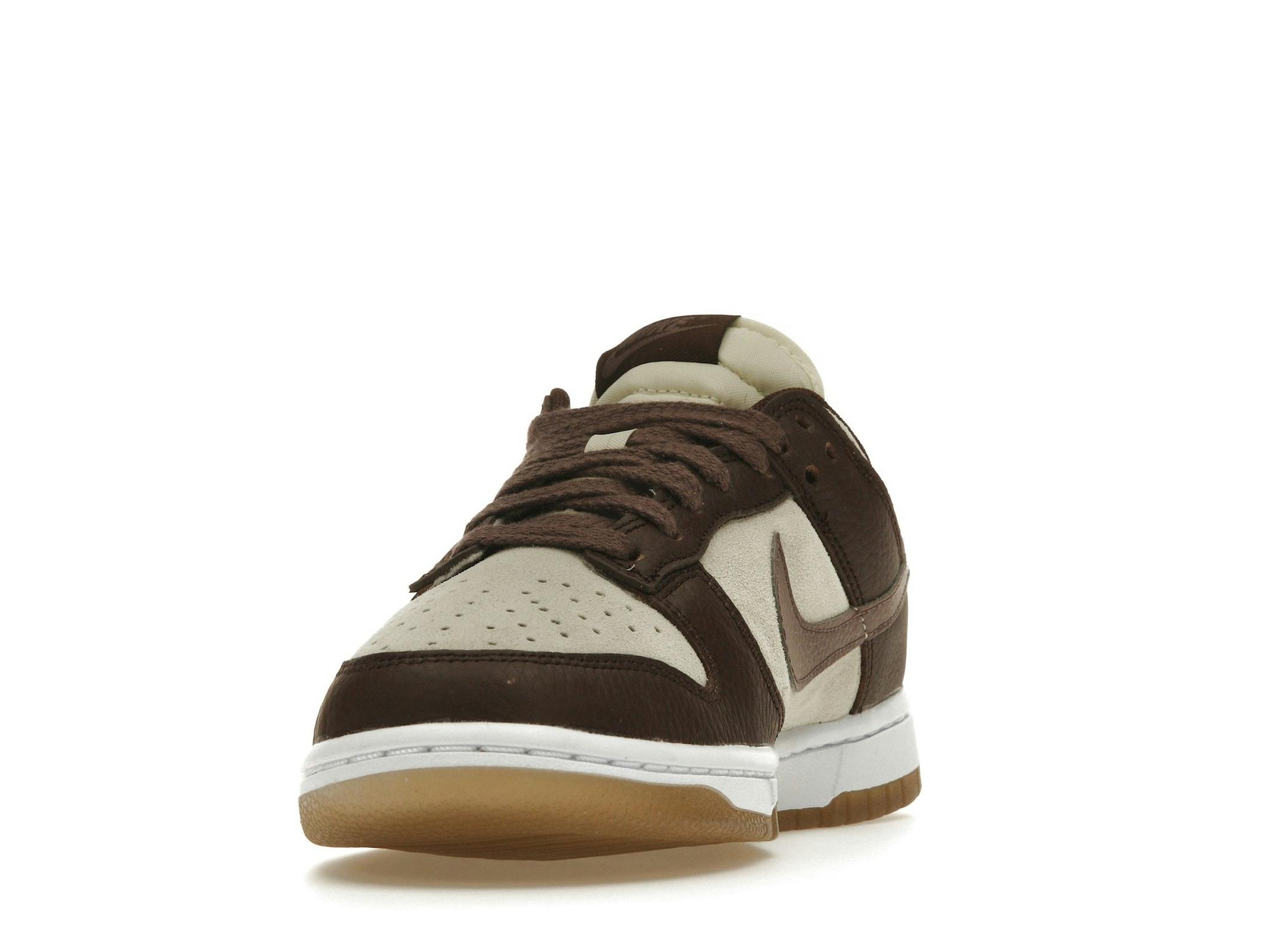 Dunk Low Plum Eclipse Womens FJ4734-100 - Image 4