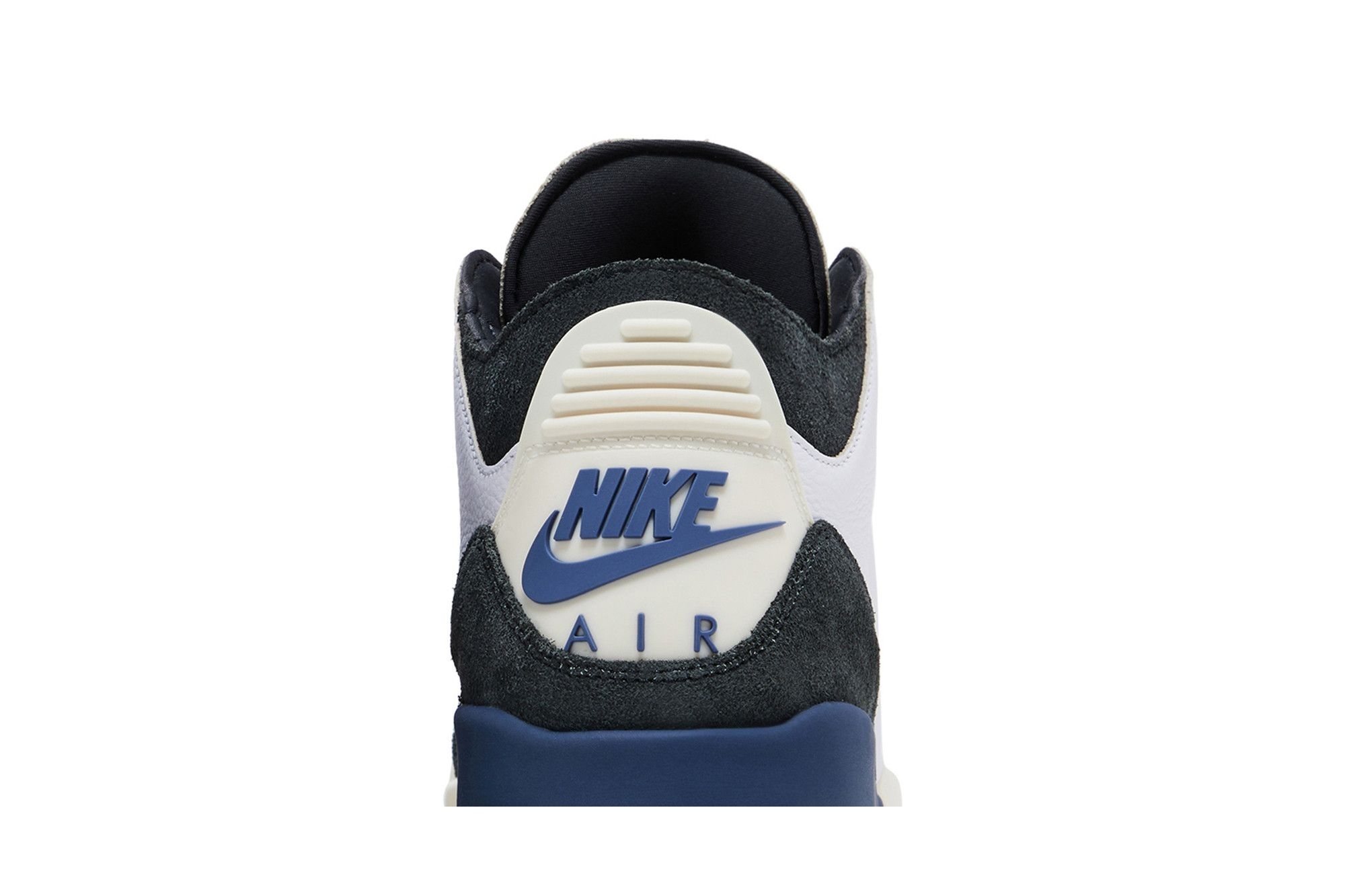 Jordan 3 Retro OG SP Diffused Blue Sneakers – HV8571-100 - Image 7