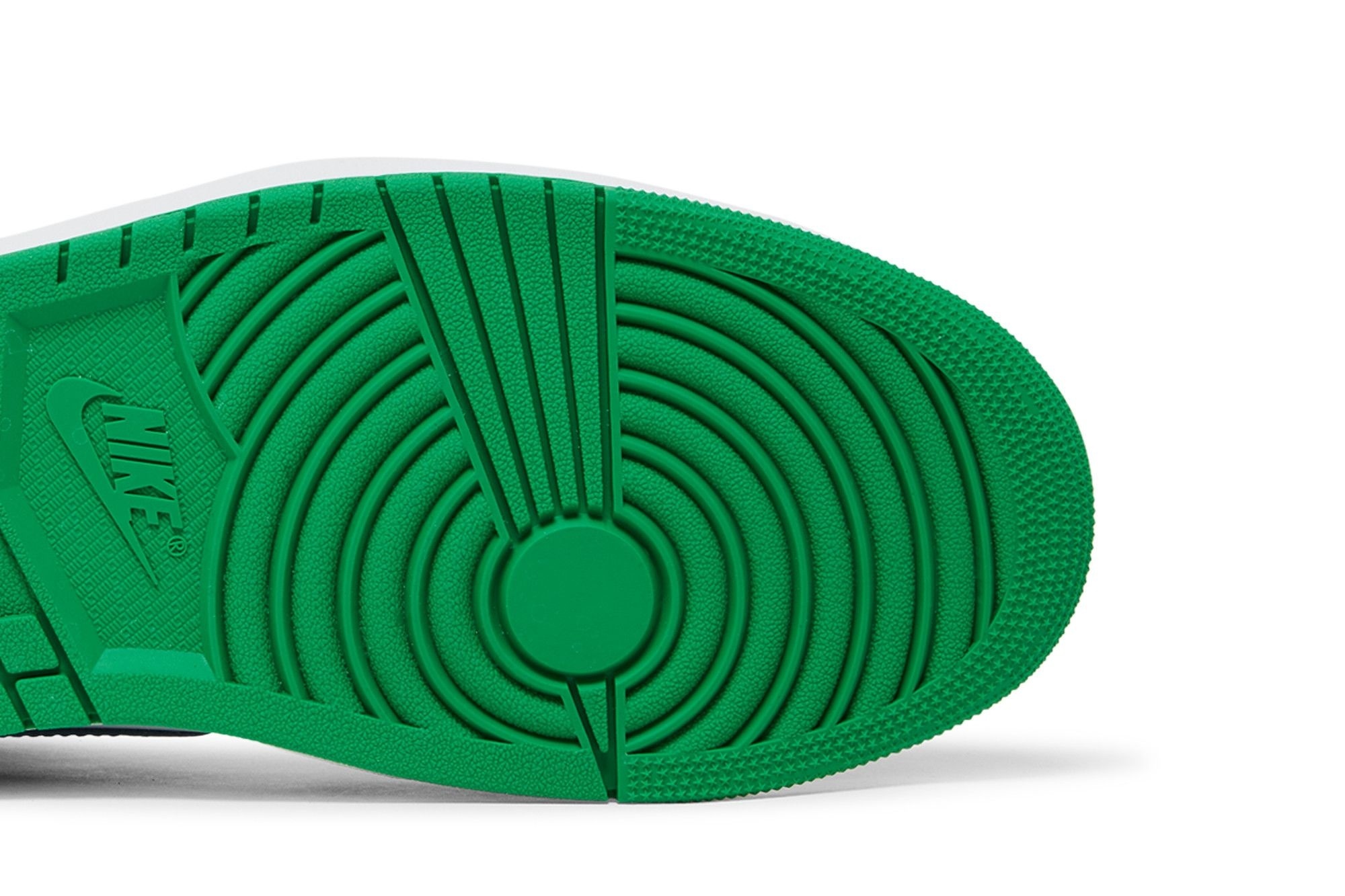 Air Jordan 1 Retro High OG Lucky Green Sneakers – DZ5485-031 - Image 5