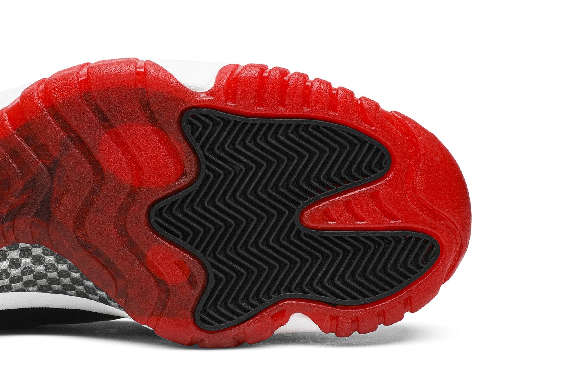 Air Jordan 11 Retro Playoffs (2001) – Black/True Red-White – 136046-061 - Image 5