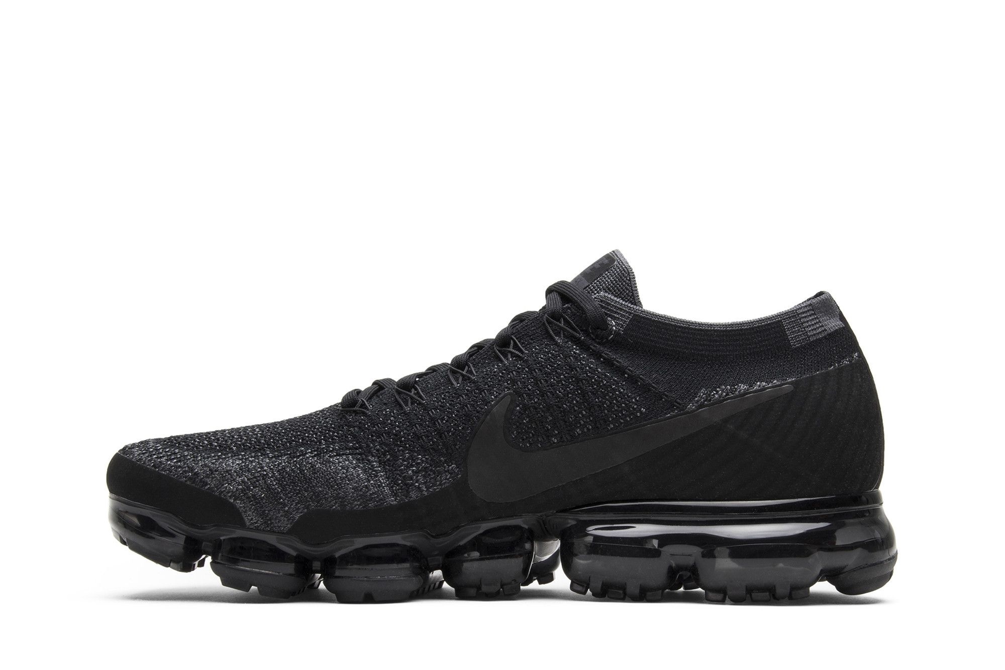 Air VaporMax Triple Black Sneakers – 899473-003 - Image 3
