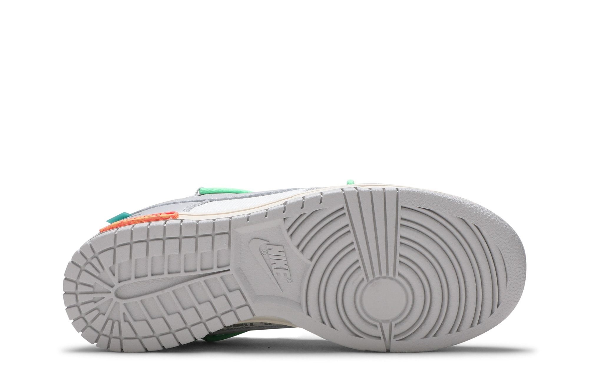 Dunk Low Off-White Lot 26 Sneakers – DM1602-116 – Sail/Neutral Grey - Image 4