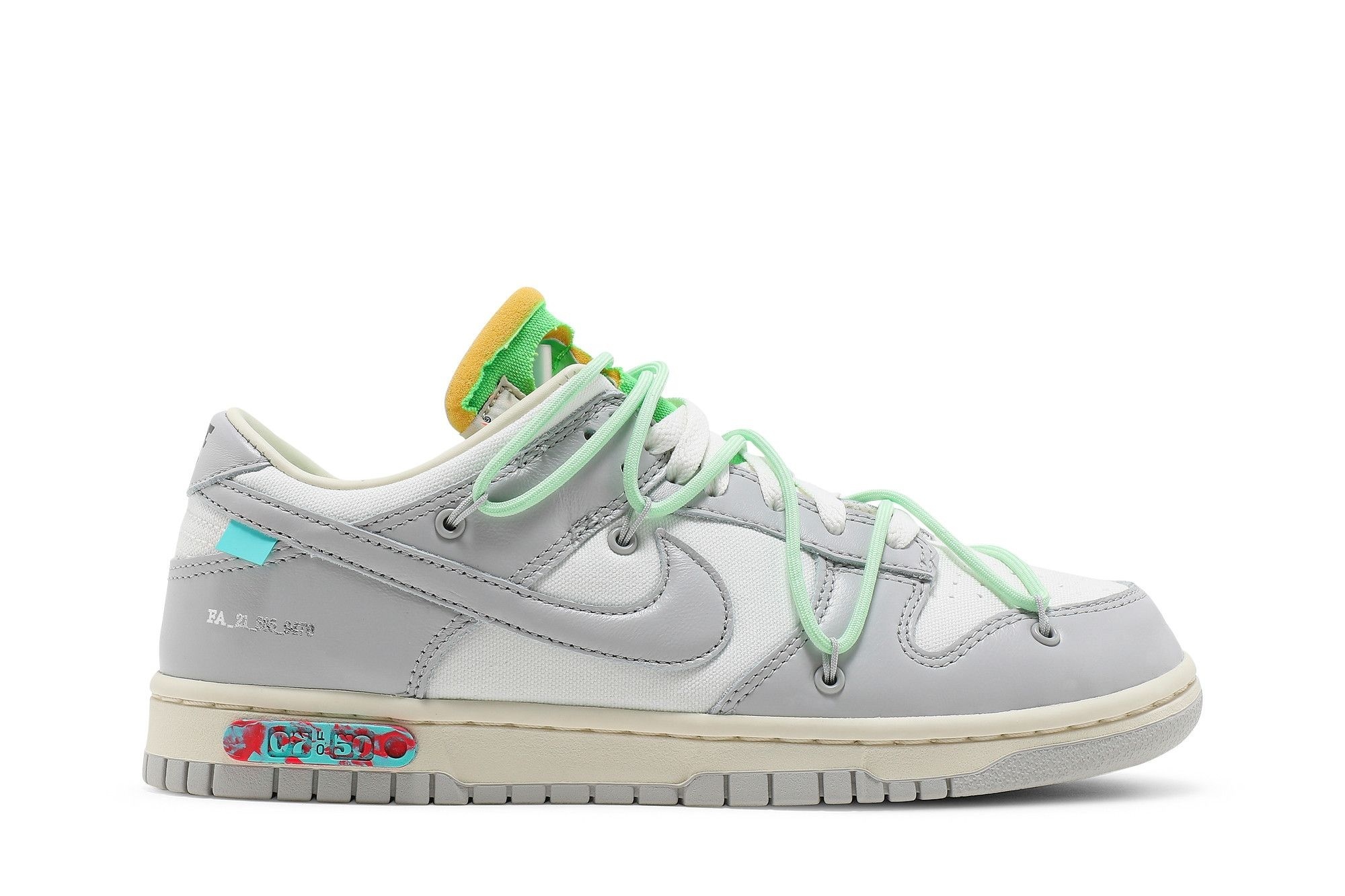 Dunk Low Off-White Lot 7 Sneakers – DM1602-108