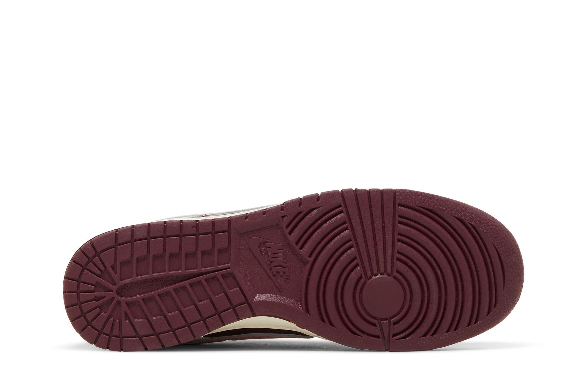 Dunk Low Retro PRM Valentine’s Day (2023) – DR9705-100 – Sneakers - Image 4