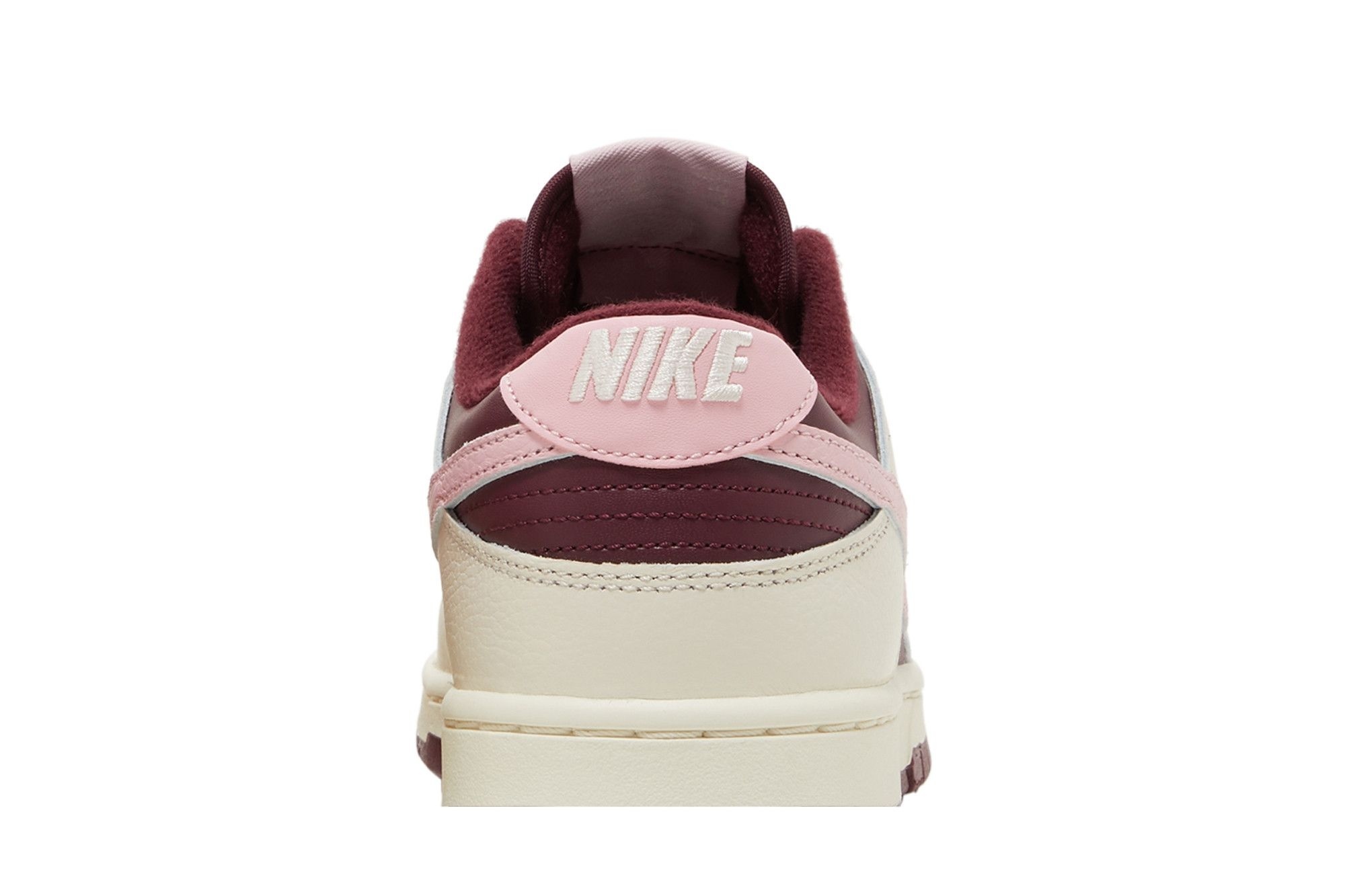 Dunk Low Retro PRM Valentine’s Day (2023) – DR9705-100 – Sneakers - Image 7