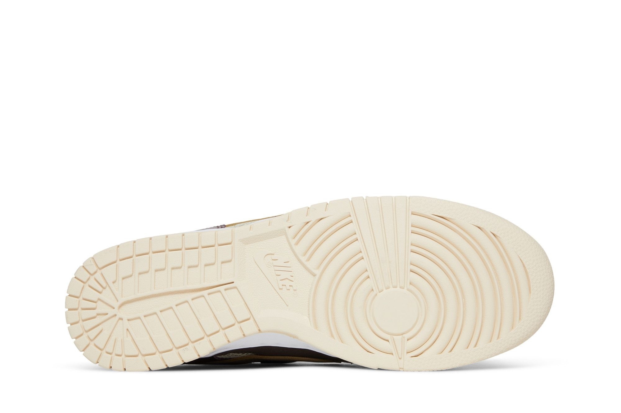 Dunk Low Scrap Latte Sneakers – DH7450-100 - Image 4