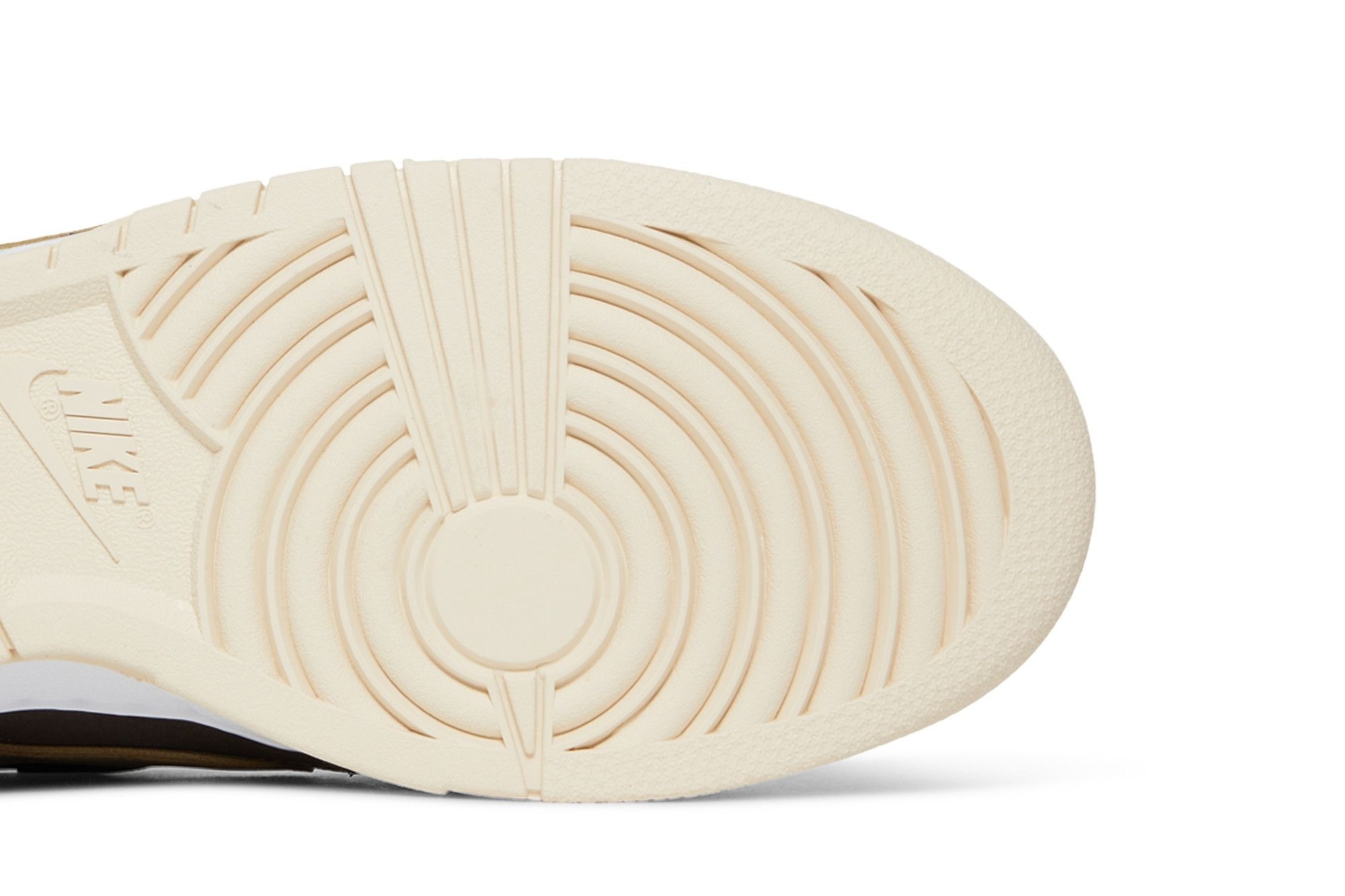 Dunk Low Scrap Latte Sneakers – DH7450-100 - Image 5