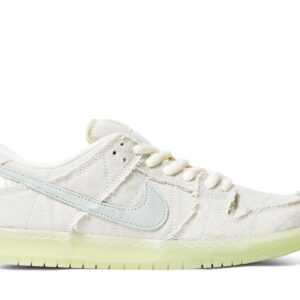 SB Dunk Low Mummy Sneakers – DM0774-111