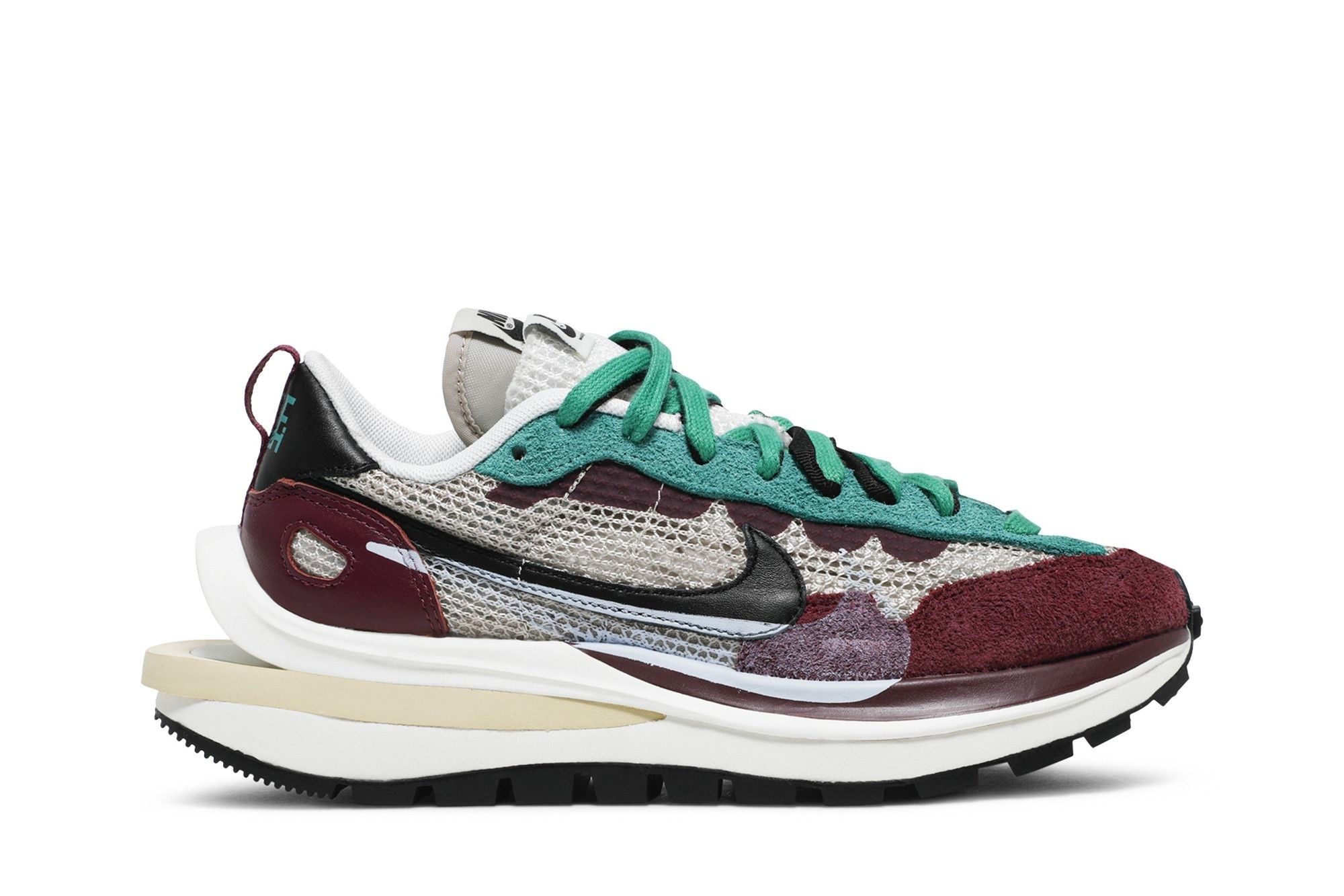 Vaporwaffle Sacai Sneakers – Villain Red/Neptune Green – DD3035-200
