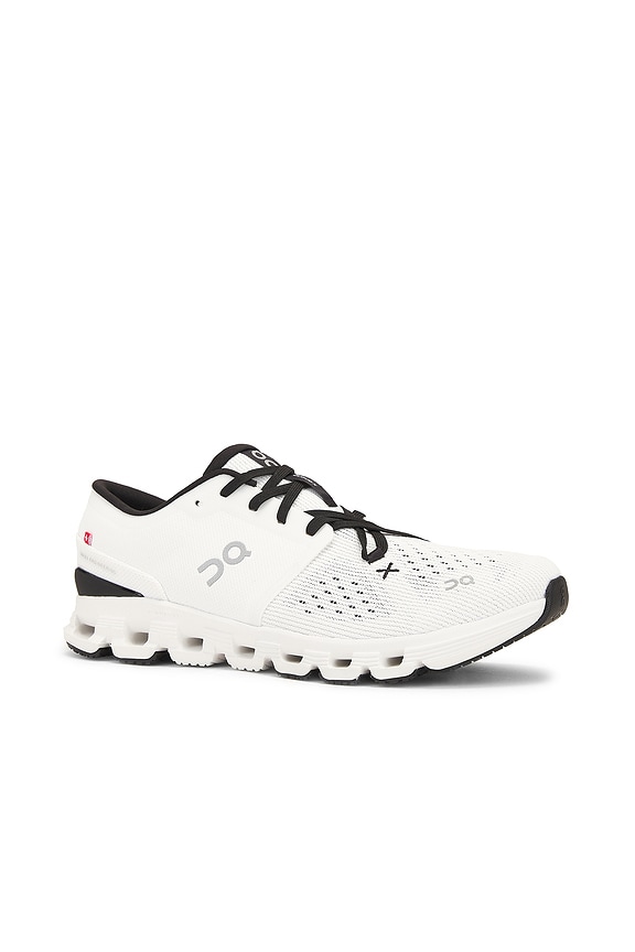 Cloud X 4 On - Ivory & Black - Image 4