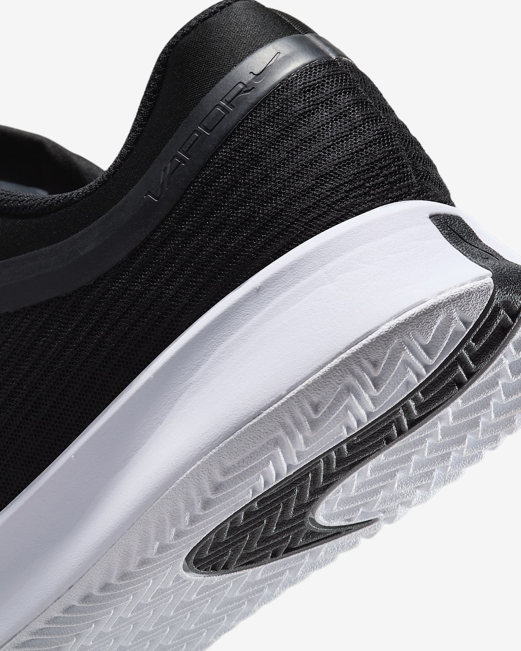 Vapor Pro 3 Clay Court in Black/White - NIKE-MENS-VAPOR-PRO-3-CLAY-COURT-TENNIS-SHOES-IN-BLACK-WHITE - Image 4