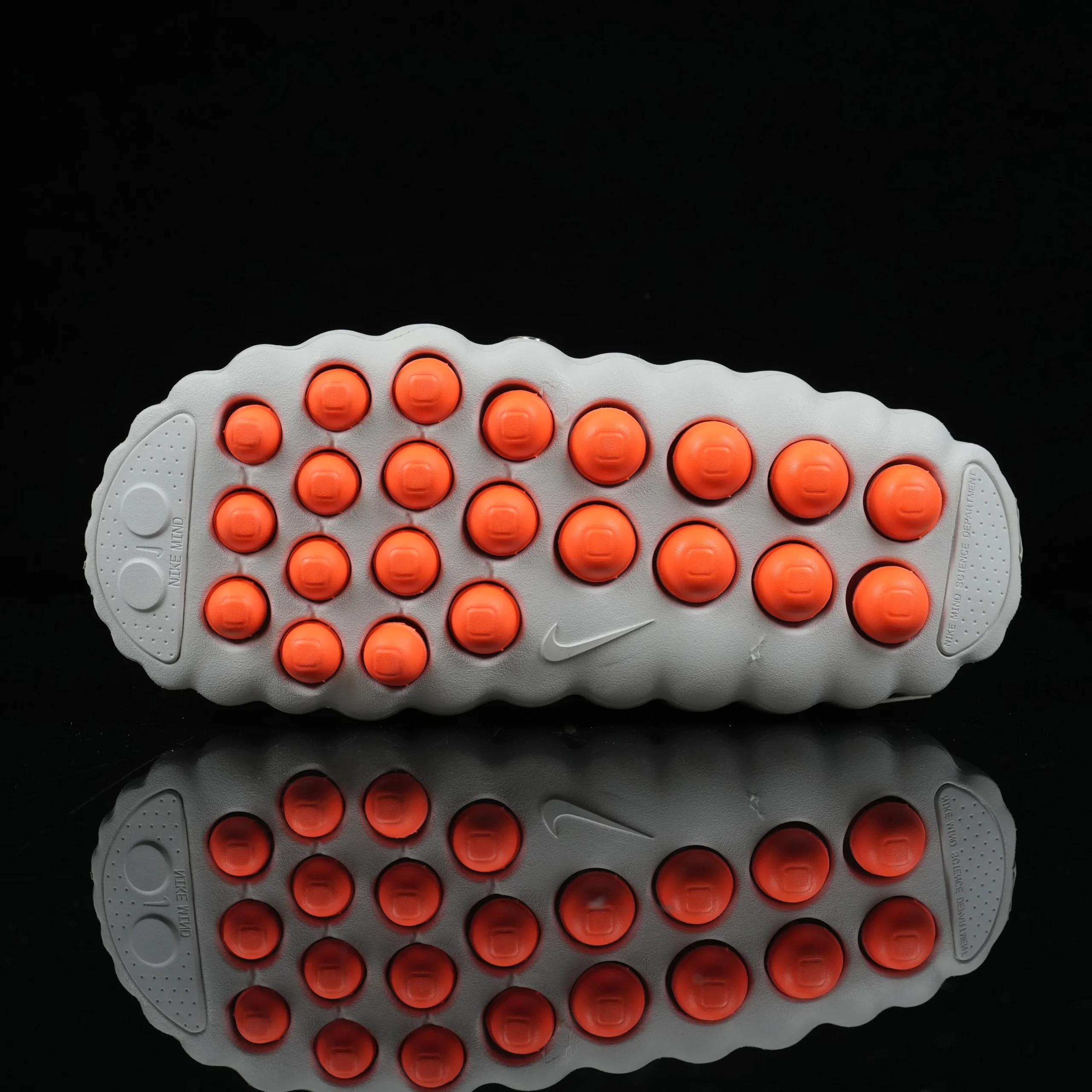 Mind 001 HQ4307-003 - Light Smoke Grey / Photon Dust / Hyper Crimson / Chrome - Image 4