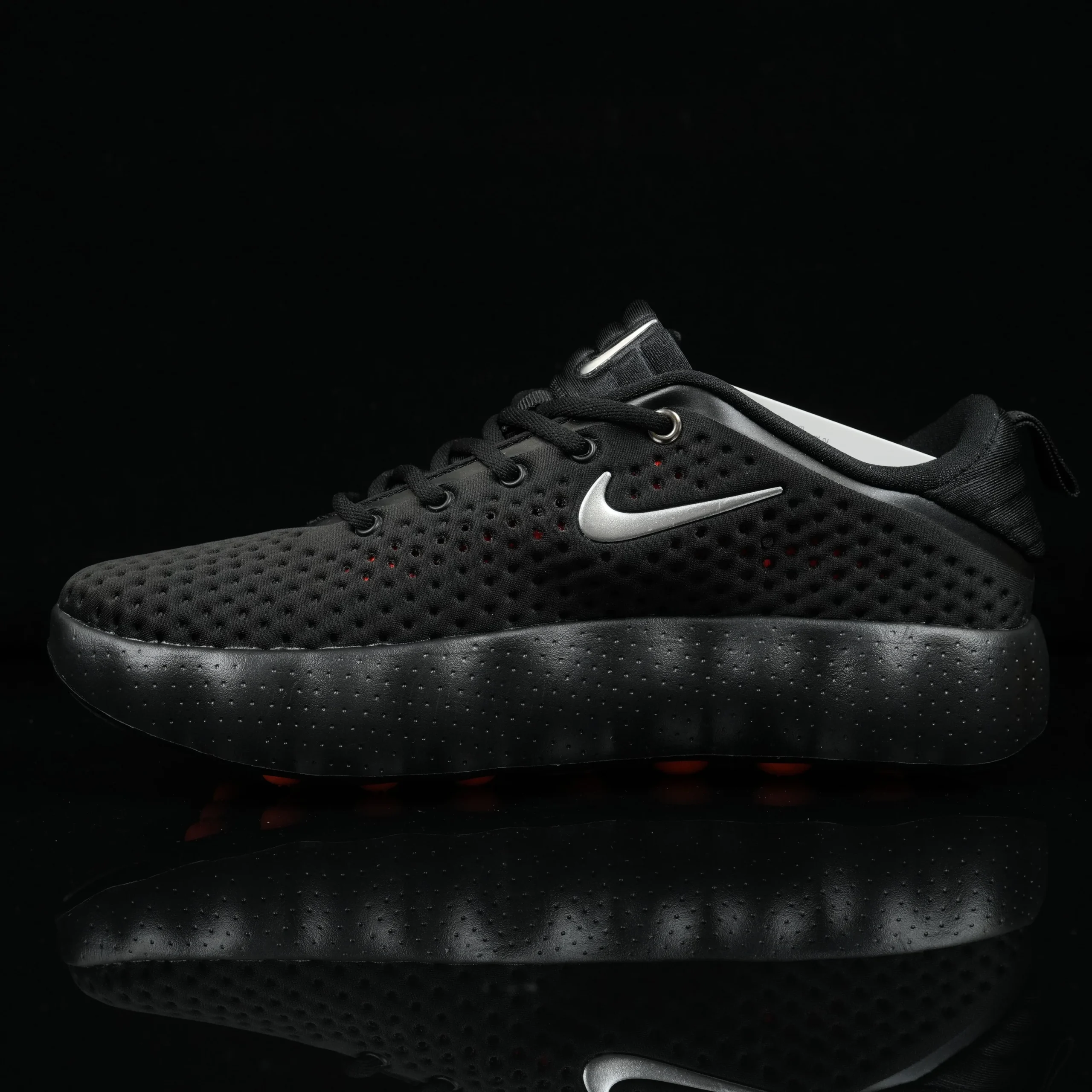 Mind 002 HQ4308-001 - Black / Hyper Crimson / Hyper Crimson / Chrome - Image 4