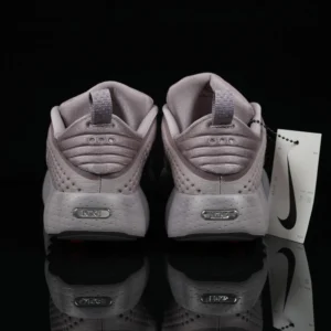 Mind 002 HQ4310-200 - Light Violet Ore / Purple Smoke / Hyper Crimson / Metallic Cool Grey
