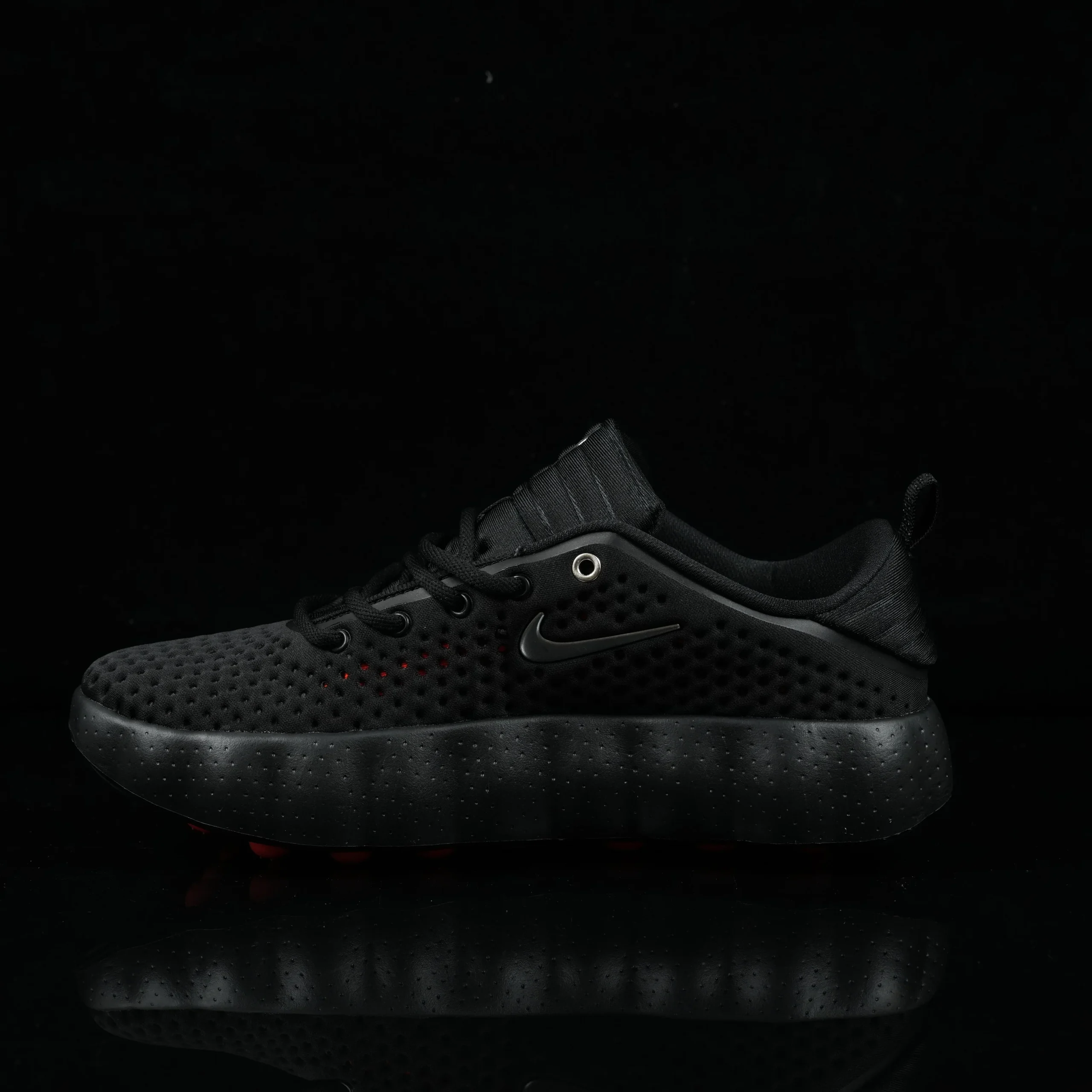 Mind 002 HQ4310-001 - Black / Hyper Crimson / Hyper Crimson / Chrome - Image 7