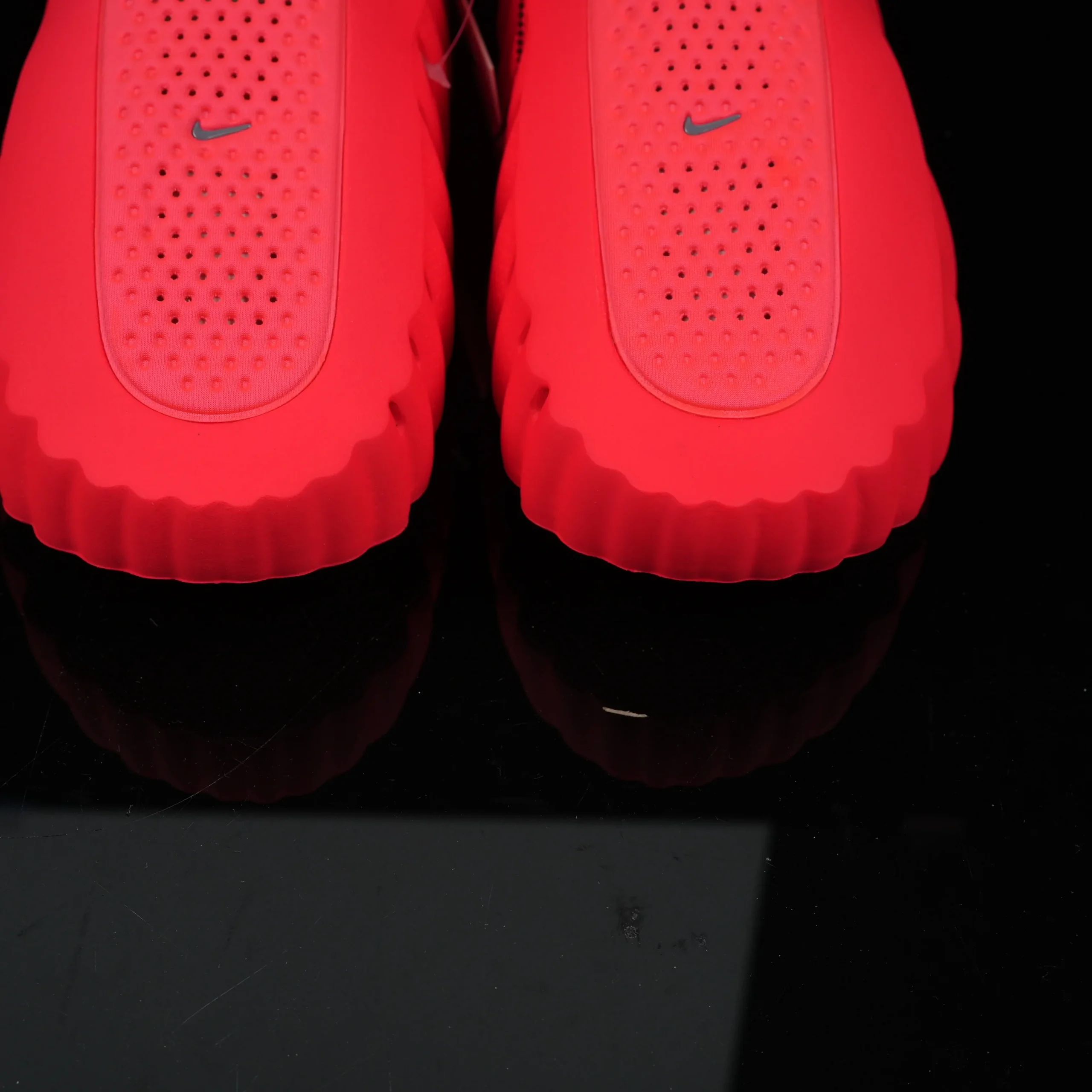 Mind 001 HQ4307-600 - Solar Red / Hyper Crimson / Black / Chrome - Image 7