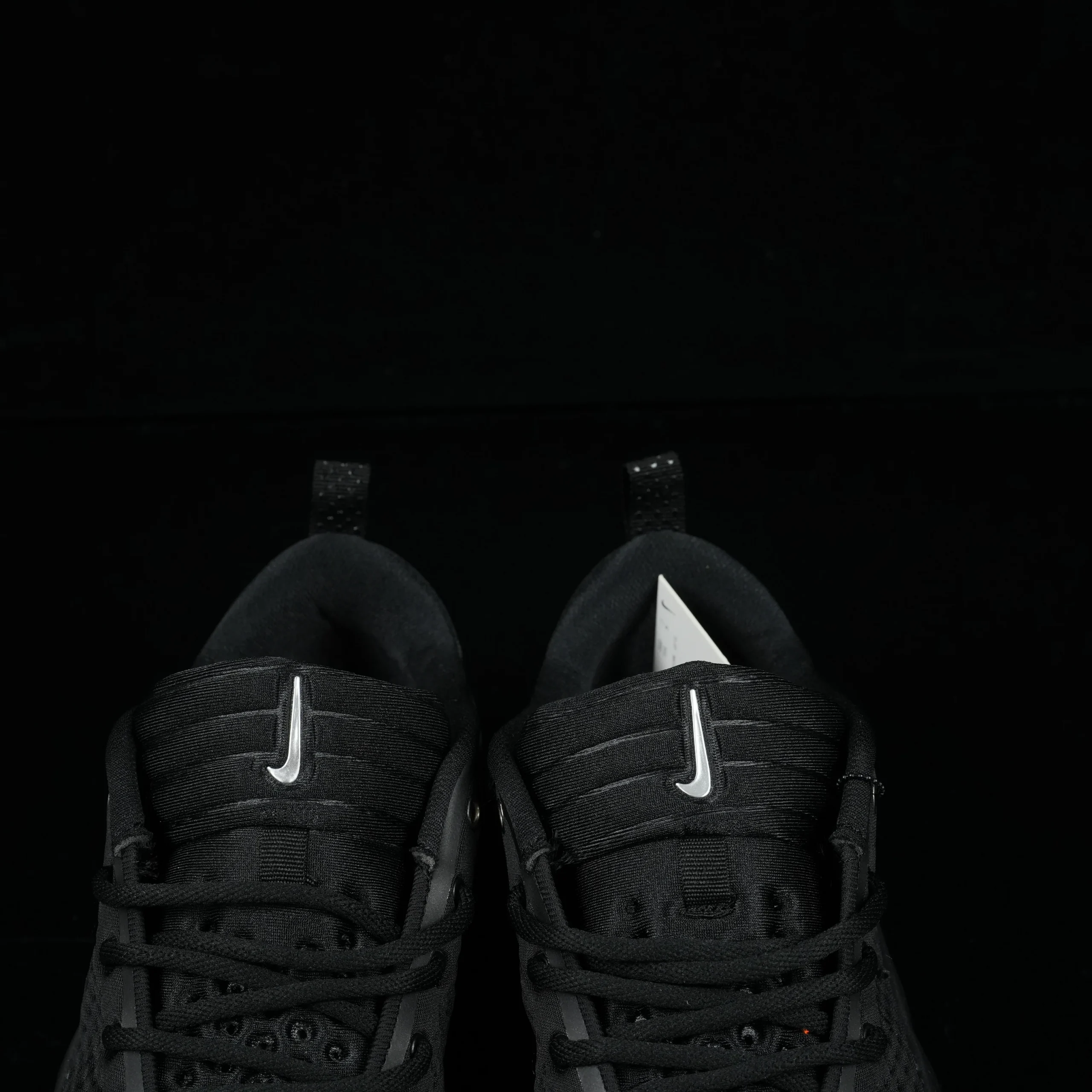 Mind 002 HQ4310-001 - Black / Hyper Crimson / Hyper Crimson / Chrome - Image 9