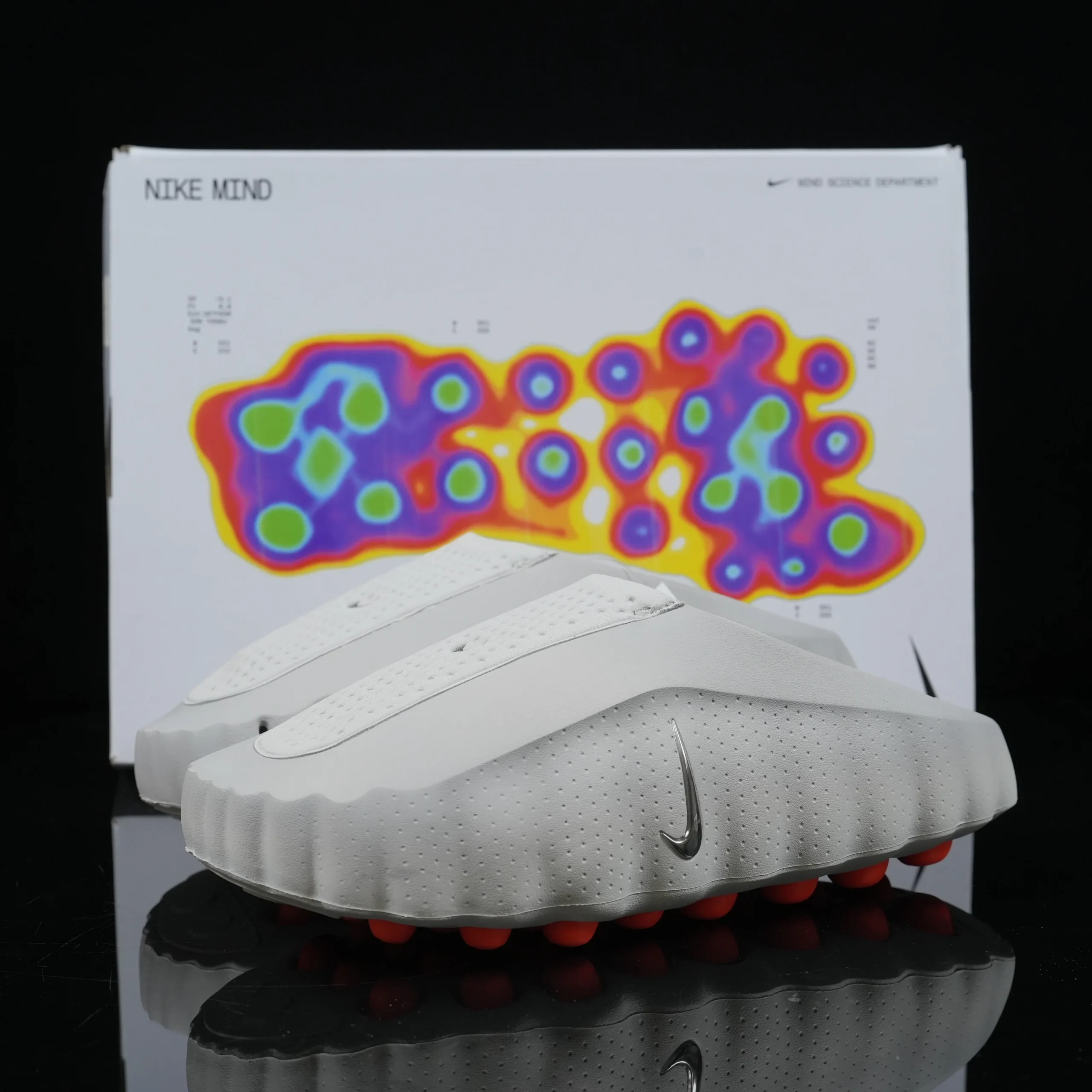 Mind 001 HQ4307-003 - Light Smoke Grey / Photon Dust / Hyper Crimson / Chrome - Image 9