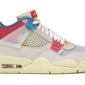 Jordan 4 Retro Guava Ice - Exclusive Collaboration Retro Sneakers - White / Wolf Grey / University Red