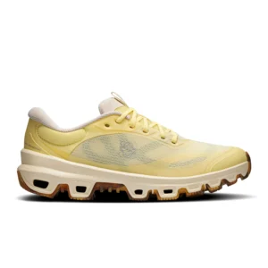Cloudventure 2.0 Sneaker - Premium Trail-Inspired High-Performance Model - Pale Yellow