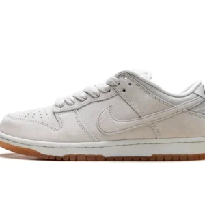SB Dunk Low Pro – Low Cut Casual Skate Style Sneakers - Light Grey